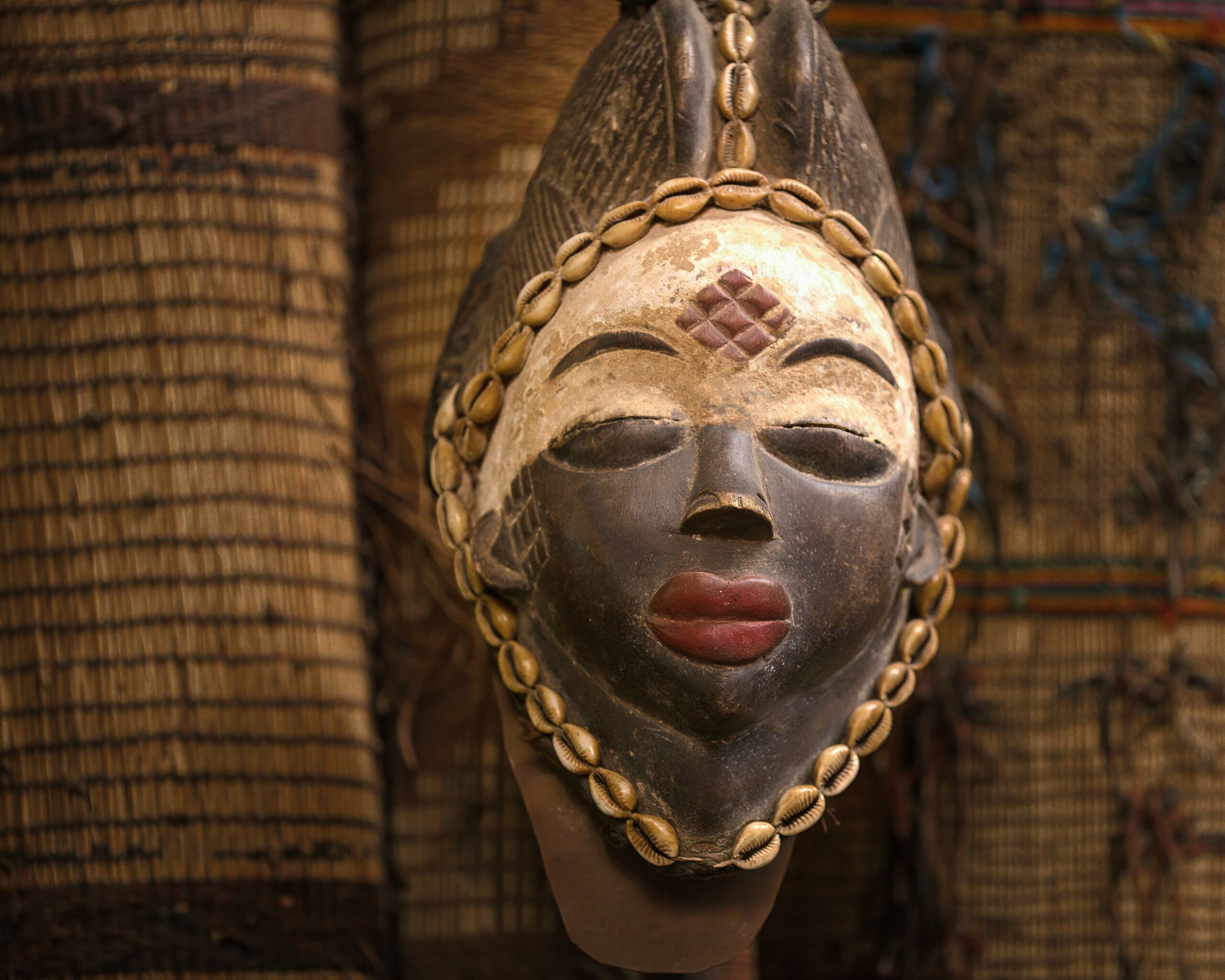 The Benin Kingdom: City of Bronze, Walls of Fire